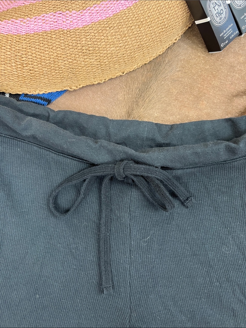 SKIMS Cotton Ribbed Shorts Drawstring - Picture 3 of 5